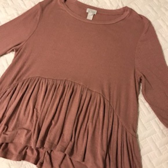 West Of Melrose Rose-Colored Top - Picture 2 of 4